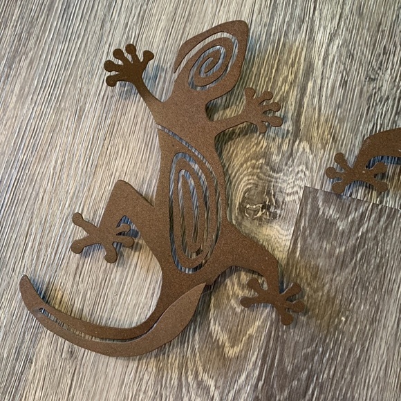 Set of two metal wall hanging lizards - Picture 4 of 7